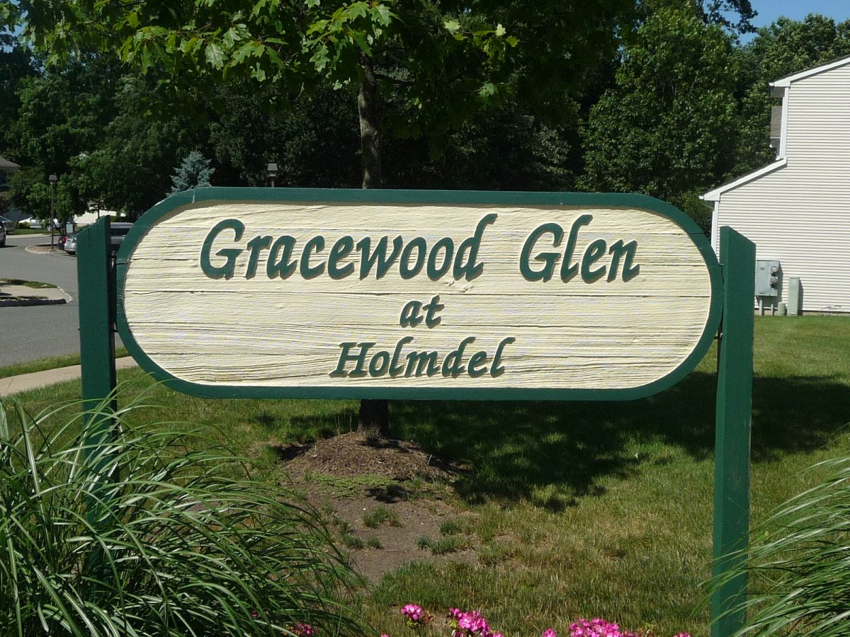 Grace Wood Glen condos are located on Maria Court in Holmdel NJ, just off of Middle Road.