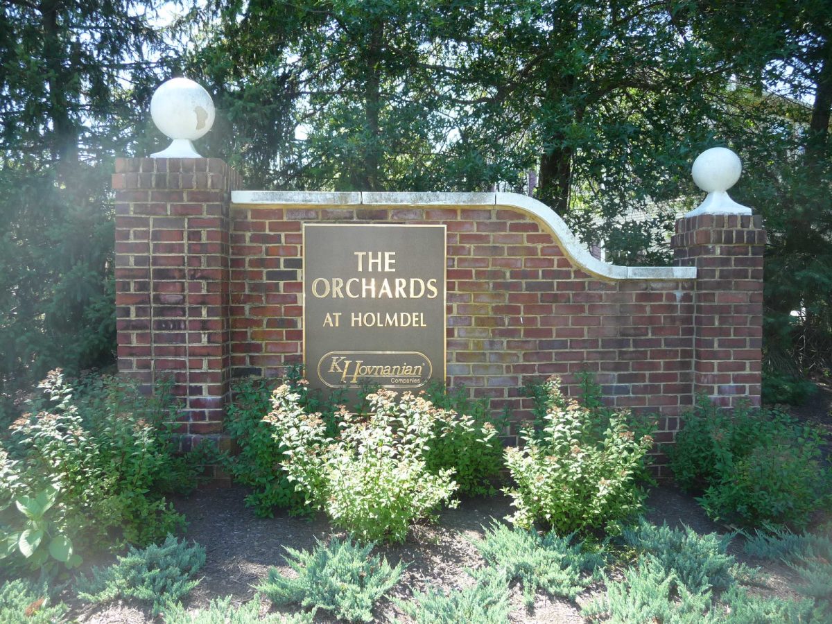 The Orchards located off of Laurel Avenue has 2, 3 and 4 bedroom townhouses with garages.