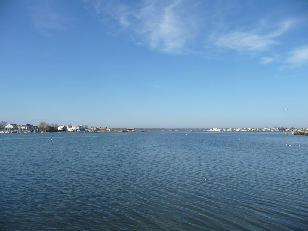 From Sunset Villas is just minutes to the open water of the Shrewsbury River