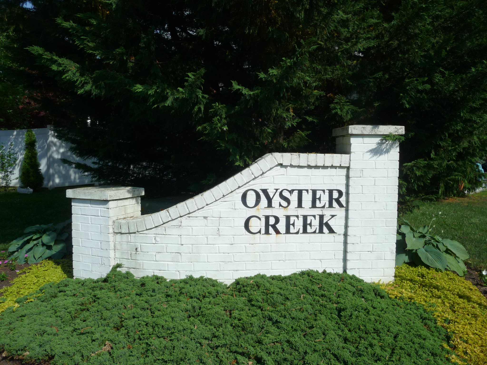 Entrance to Oyster Creek condominiums.