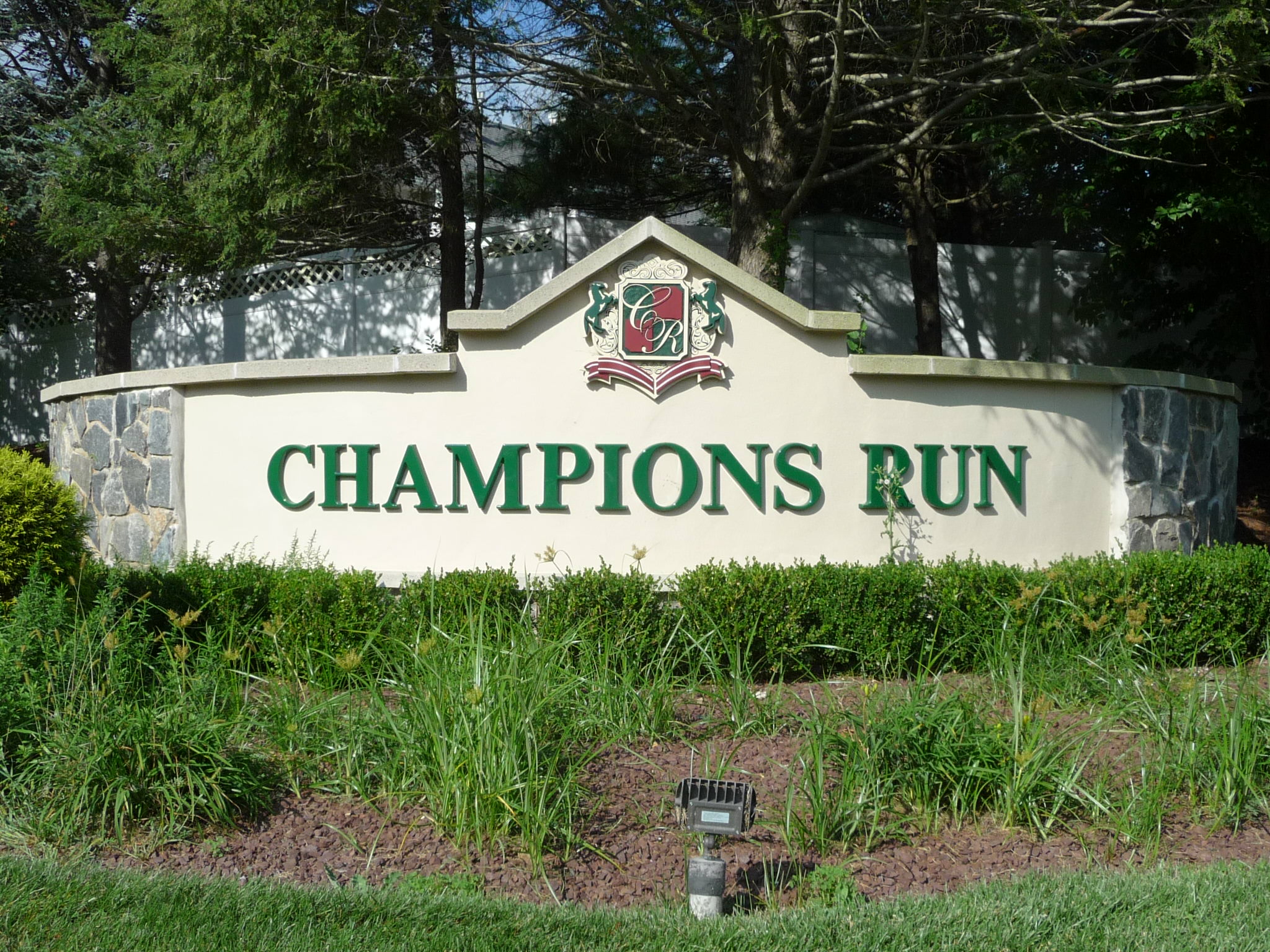 Entry sign at Champions Run